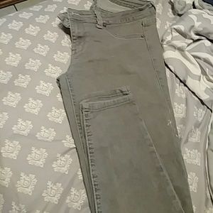 Skinny jeans